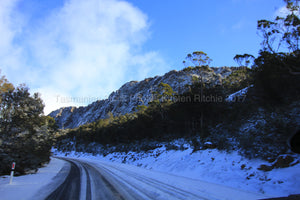 SNOWY ROADS GOING UP TO THE GREAT LAKE - TASMANIA